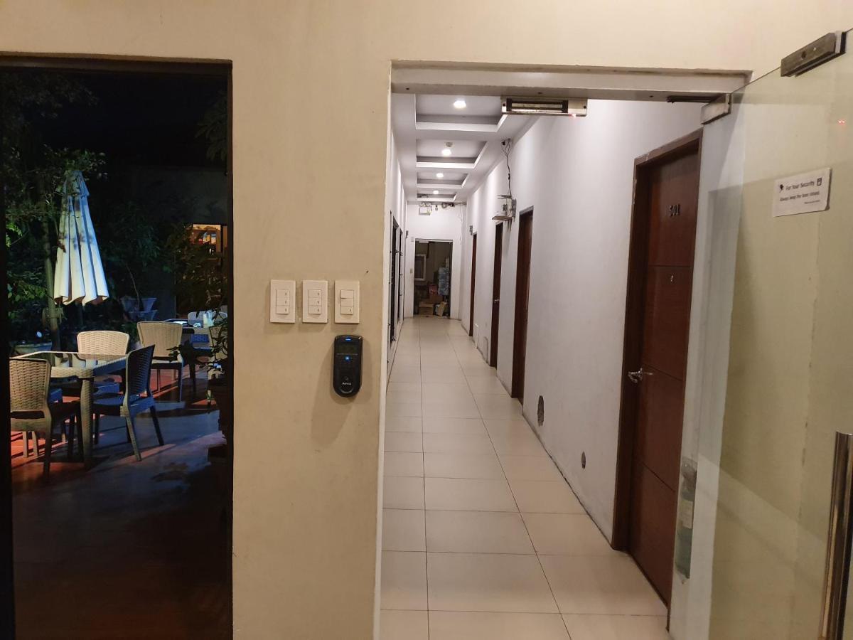 Spiral Suites Hotel Quezon City Exterior foto