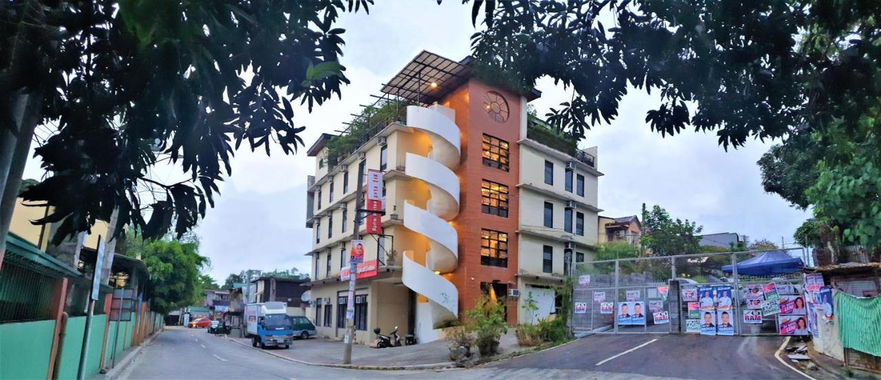 Spiral Suites Hotel Quezon City Exterior foto