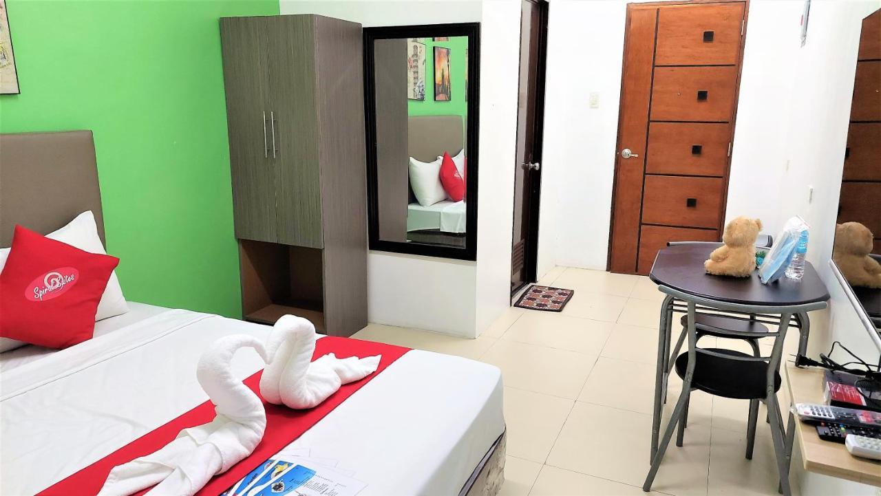 Spiral Suites Hotel Quezon City Exterior foto